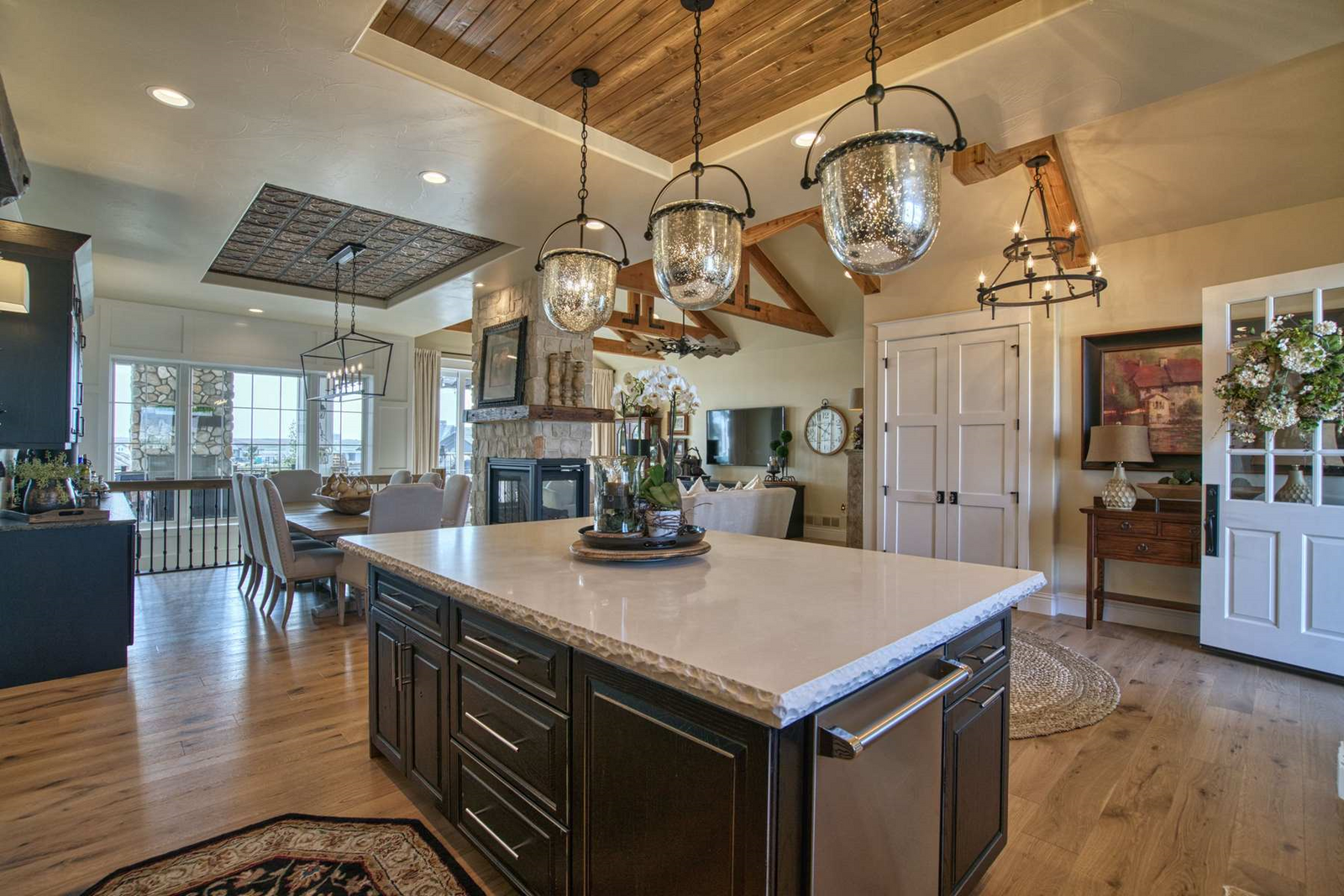 Tin Ceiling Tiles for Coastal-Style Rooms